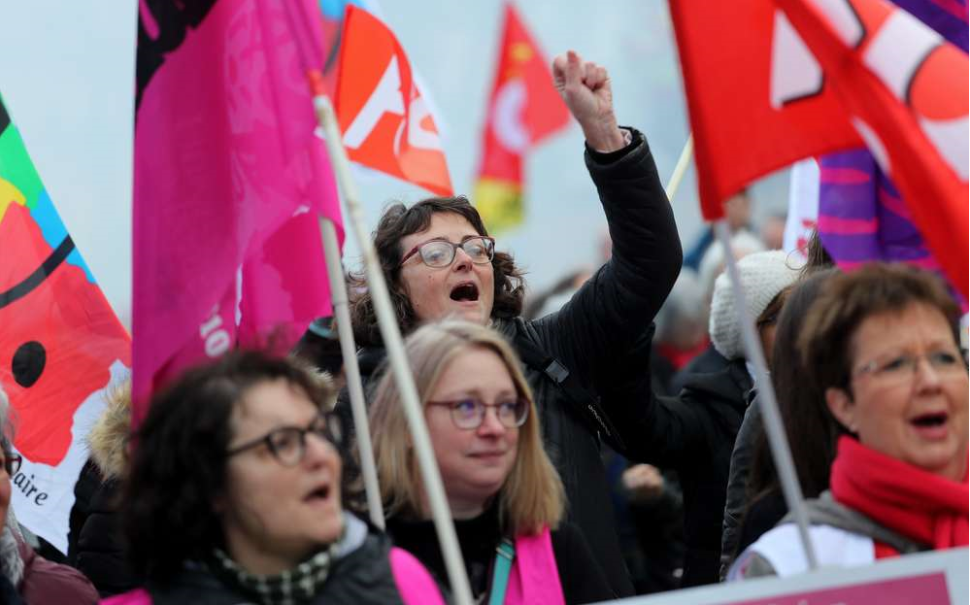 2020 01 10 11 38 33 Encore plus de 3.000 personnes dans la rue à Angoulême contre la réforme des ret