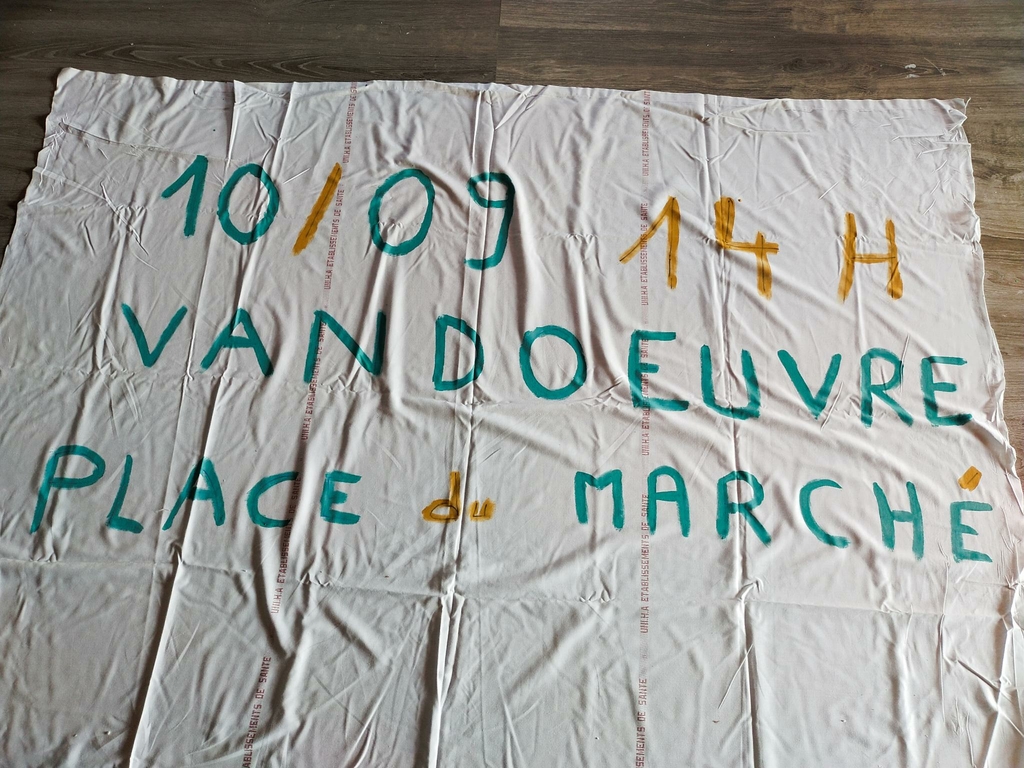 1000046184