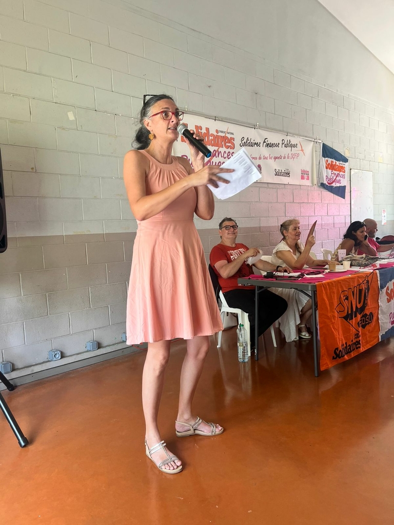 AG 26 la présidente de lAG